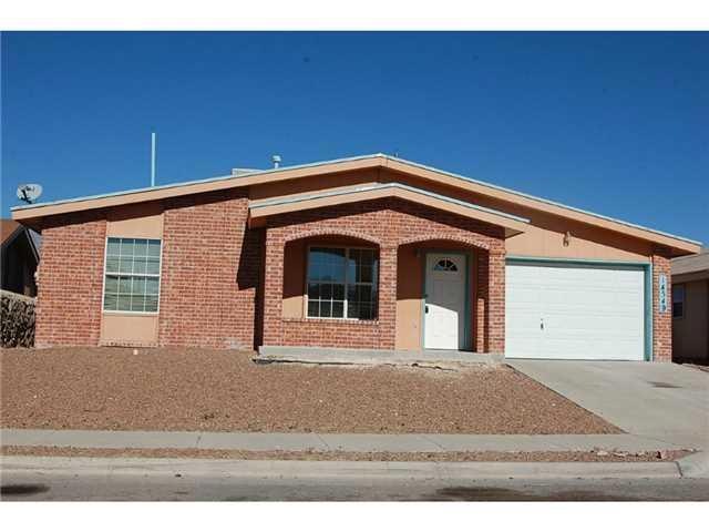 14549 Desierto Lindo Ave, El Paso, TX 79928 - photo 1
