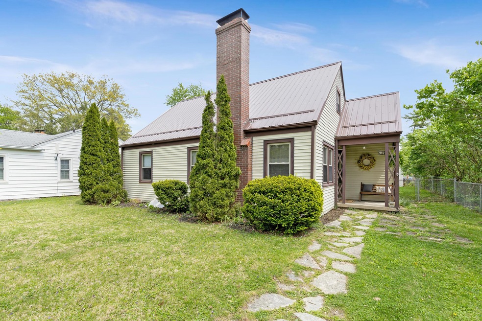 910 Francis Ave, Columbus, OH 43209 - photo 1