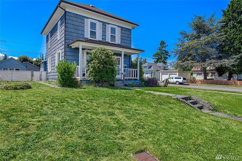 2002 Oakes Ave, Everett, WA 98201 - photo 1