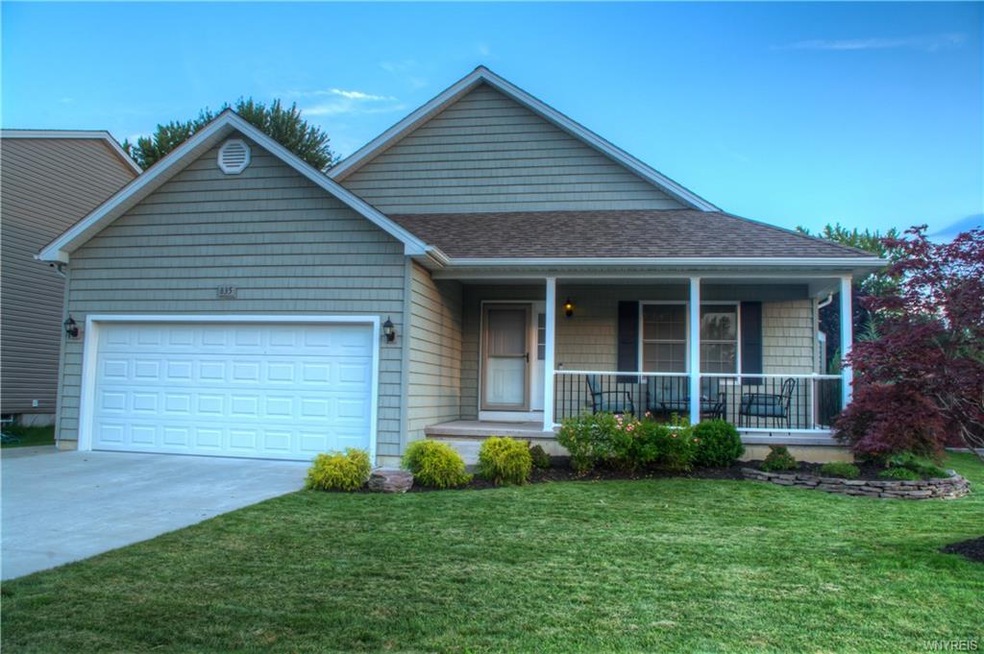 835 Daigler Dr, North Tonawanda, NY 14120 - photo 1
