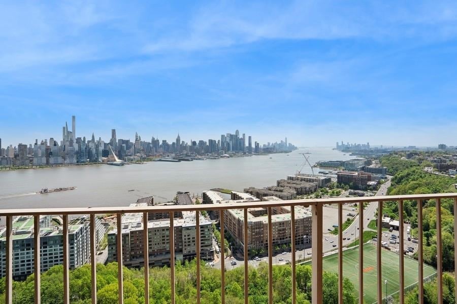 Riviera Towers unit 25G, West New York, NJ 07093 - photo 1