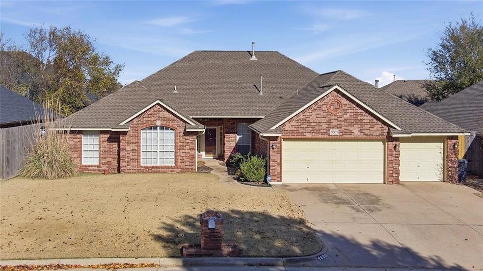 8809 NW 115th St, Oklahoma City, OK 73162 - photo 1