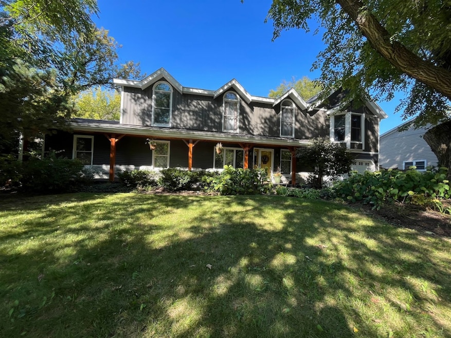 923 Parkside Rd, Naperville, IL 60540 - photo 1