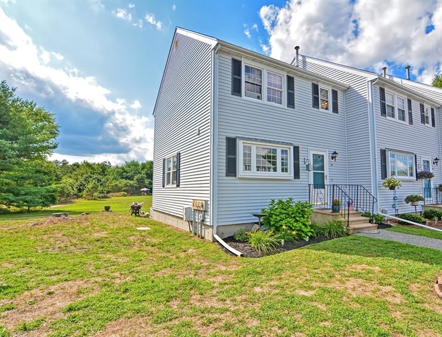 2697 Cranberry Hwy unit 14, Wareham, MA 02571 - photo 1