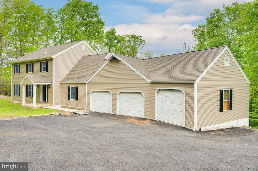 33 Edgewood Rd, Boyertown, PA 19512 - photo 1