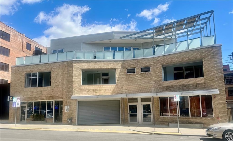 1515 Walnut St unit 1, Kansas City, MO 64108 - photo 1