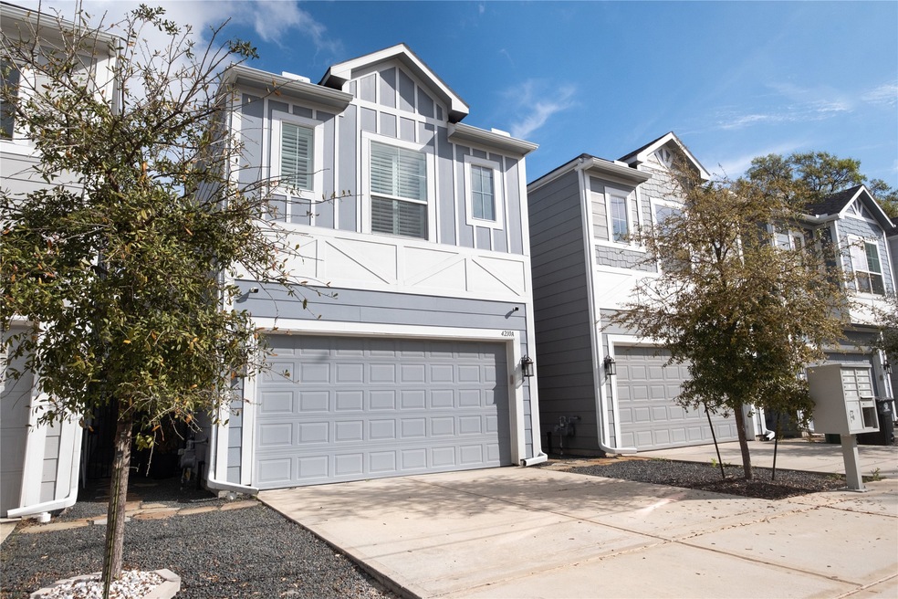 4210 Koehler St unit A, Houston, TX 77007 - photo 1