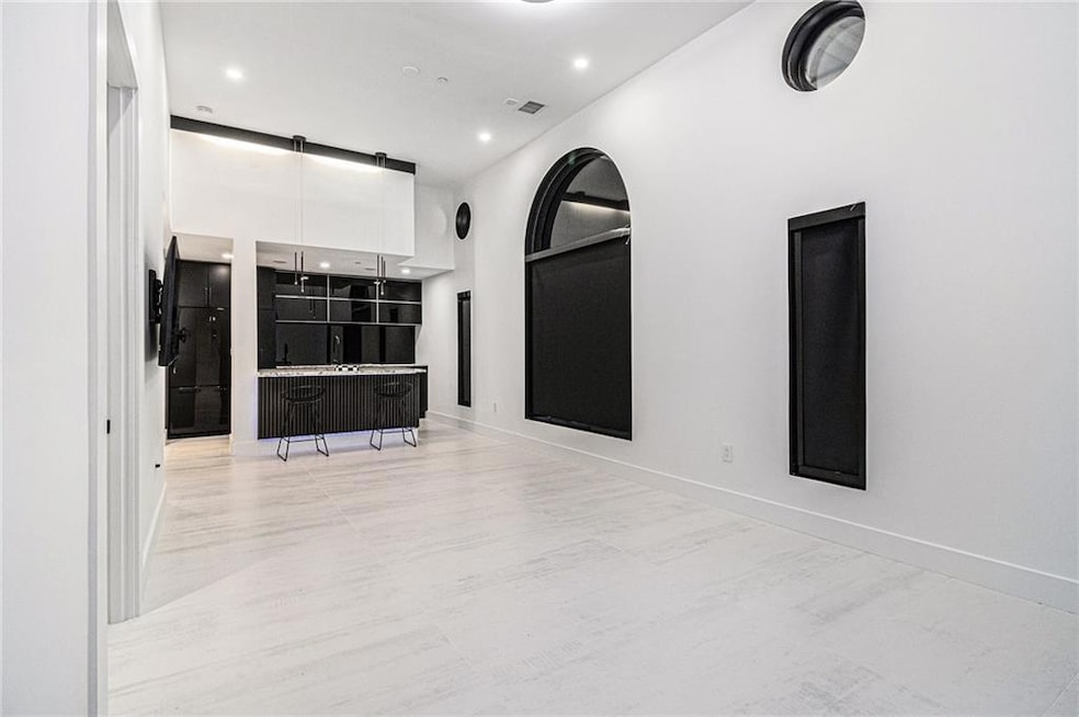 Mayfair unit 103, Atlanta, GA 30309 - photo 1