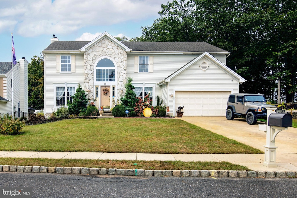 10 Waterview Dr, Sicklerville, NJ 08081 - photo 1