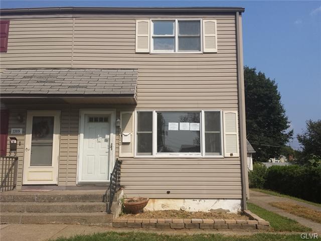 1311 Crestwood Rd, Bethlehem, PA 18018 - photo 1