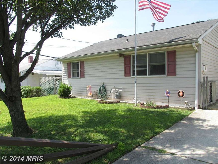 2430 Alma Rd, Halethorpe, MD 21227 - photo 1