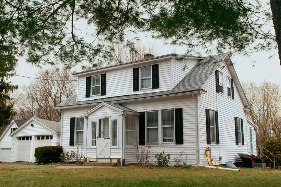 100 East St, South Hadley, MA 01075 - photo 1