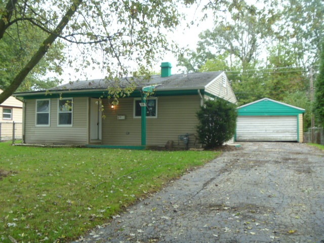 79 Sparrow Rd, Carpentersville, IL 60110 - photo 1