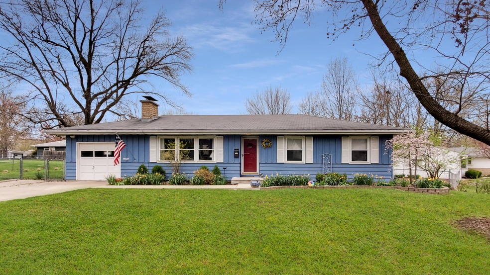 2307 Braemore Front