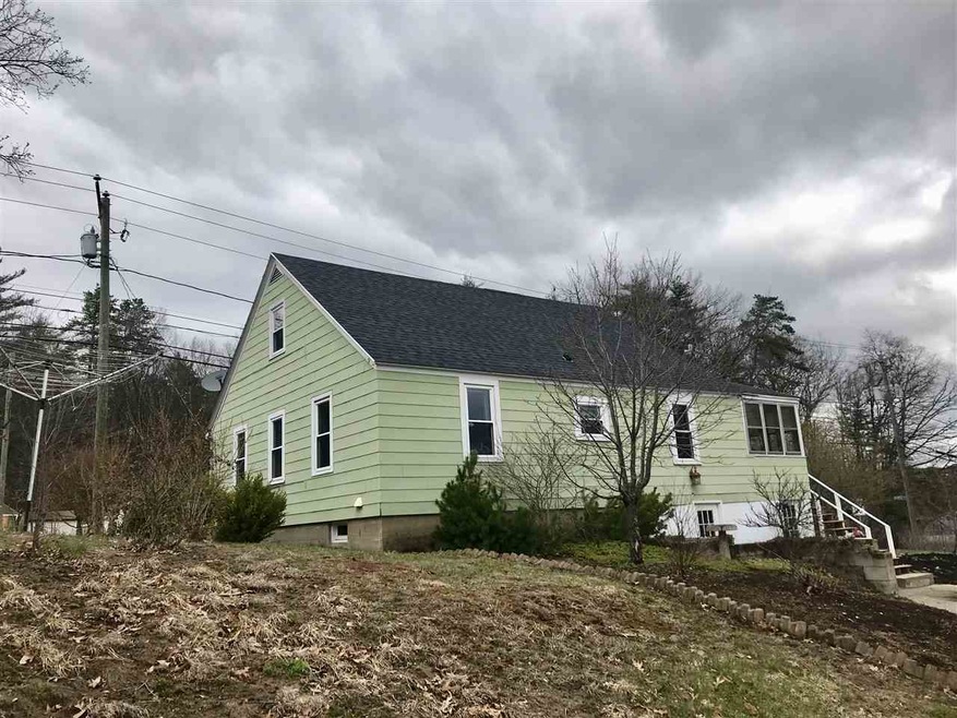 18 Webster Lake Rd, Franklin, NH 03235 - photo 1