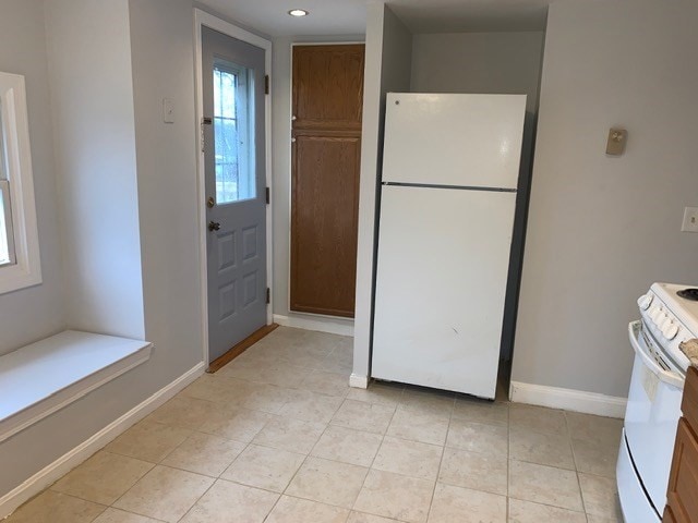 35 Broadsound Ave unit 2, Revere, MA 02151 - photo 1