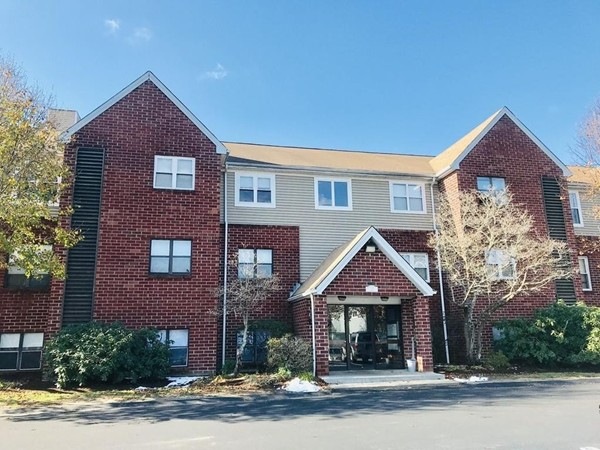 35 Longworth Ave unit 23, Brockton, MA 02301 - photo 1