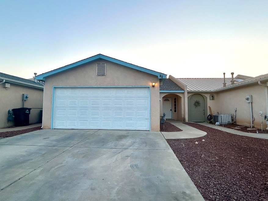 85 Hartel Place, Belen, NM 87002 - photo 1