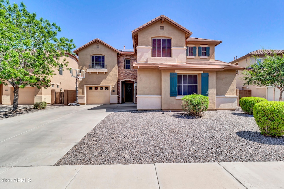742 E Kingbird Dr-2