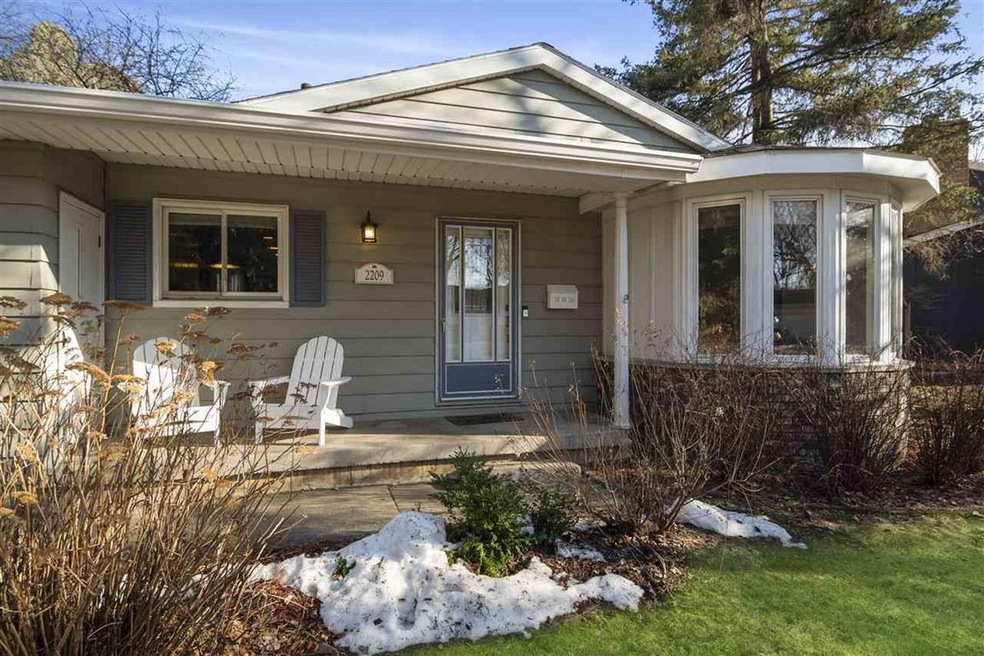 Sold $305,000 • Co-Listing Agent