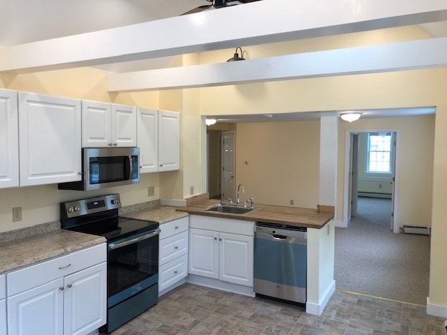 27 Ashuelot St unit B, Winchester, NH 03470 - photo 1