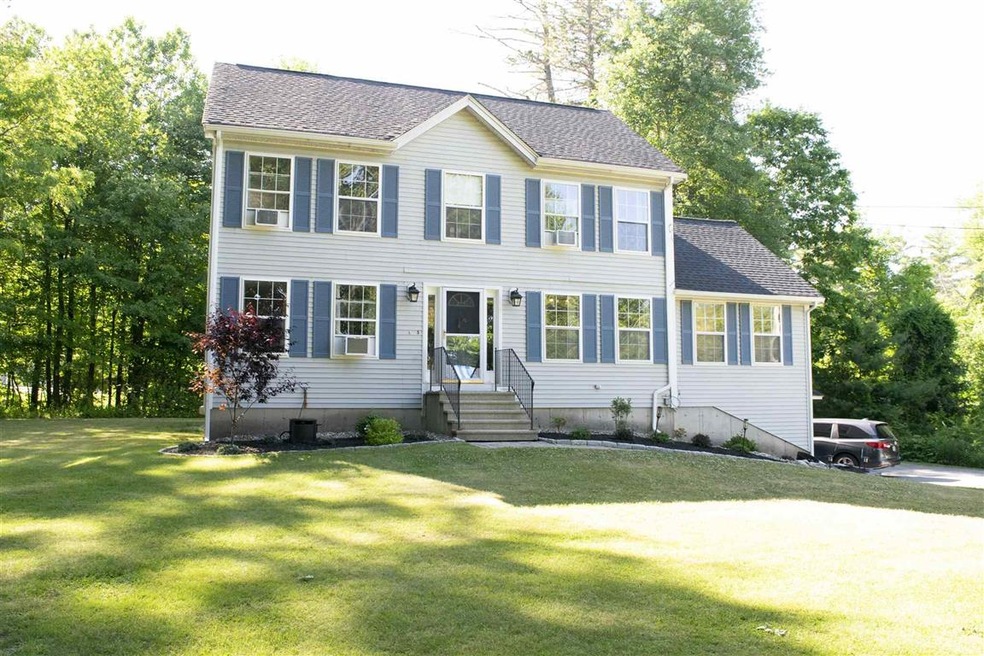 5 Nathans Way, Salem, NH 03079 - photo 1