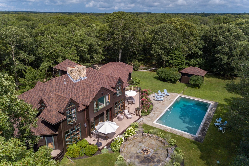 25 Flint Hill, Vineyard Haven, MA 02568 - photo 1