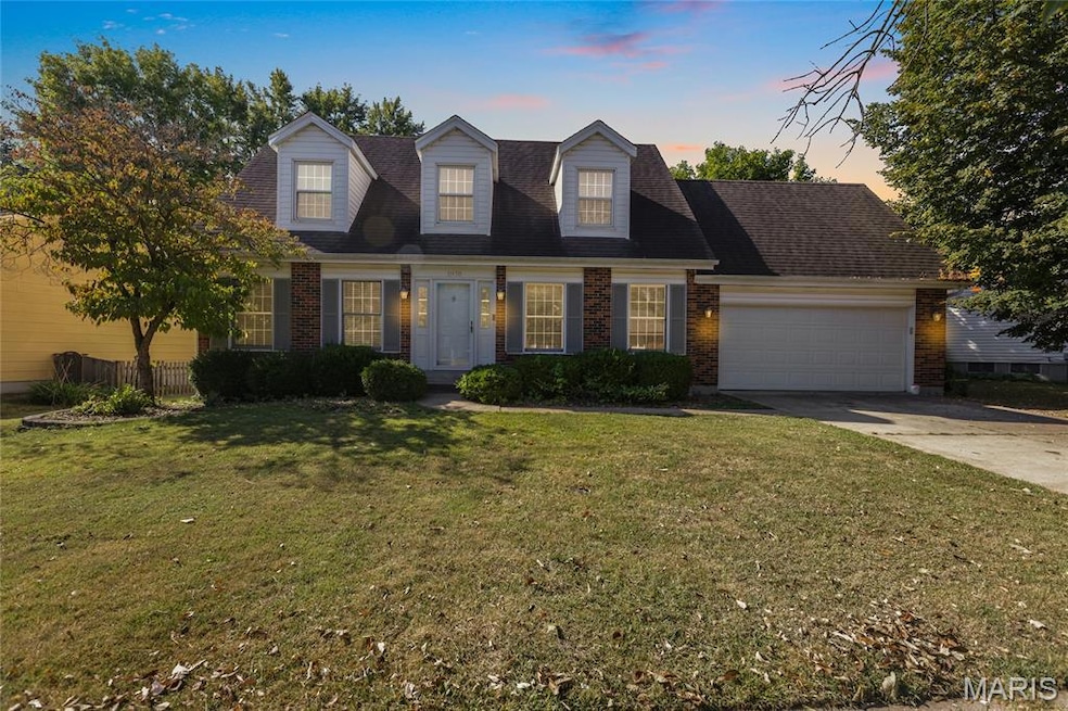 1978 Acorn Trail Dr, Florissant, MO 63031 - photo 1