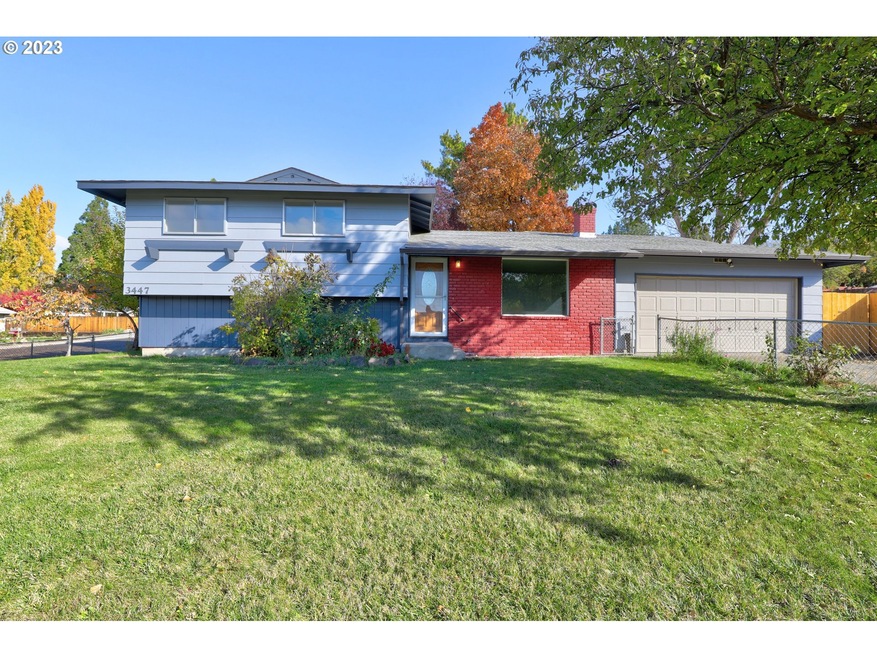 3447 Royal Crest Dr E, the Dalles, OR 97058 - photo 1