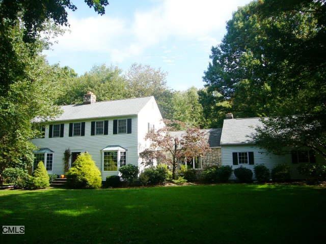 35 Brookwood Dr, Newtown, CT 06470 - photo 1