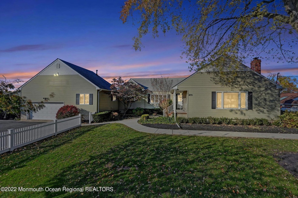 671 Mcclellan St, Long Branch, NJ 07740 - photo 1