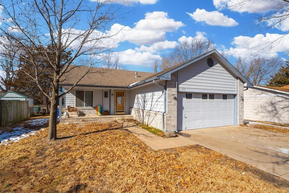 639 Atherton St, Maize, KS 67101 - photo 1