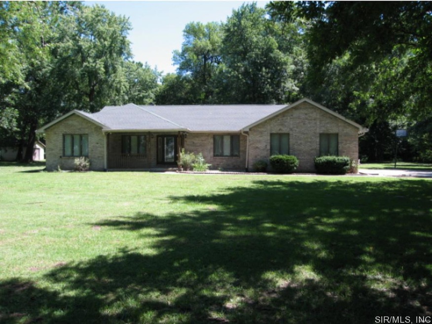 109 Shirlwin Dr, Granite City, IL 62040 - photo 1