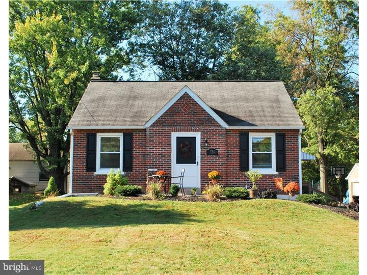 334 N 4th St, Souderton, PA 18964 - photo 1