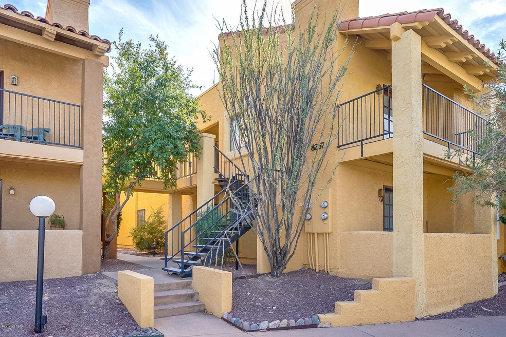 8267 Oracle Road-1