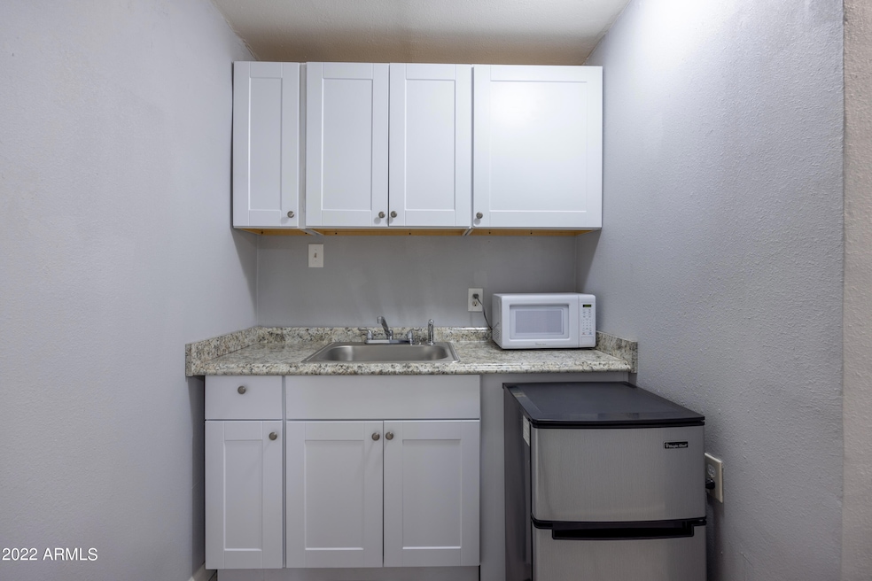 2226 N 22nd St unit B, Phoenix, AZ 85006 - photo 1