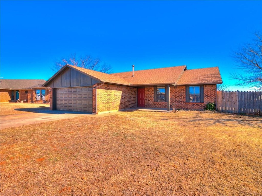 1228 NE 24th St, Moore, OK 73160 - photo 1