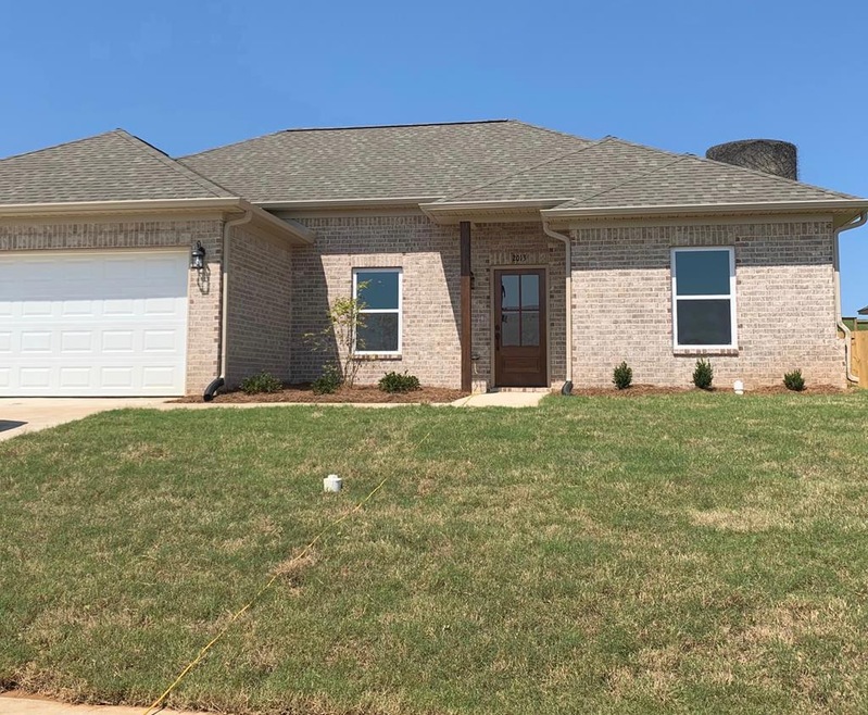 2013 Sweetbriar Dr, Oxford, MS 38655 - photo 1