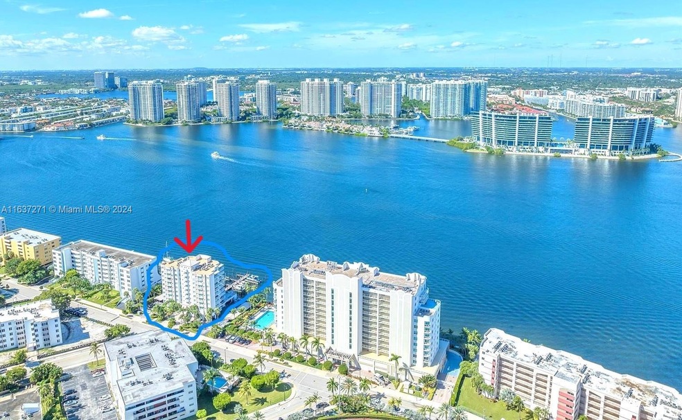 Le Montcalm Condo
