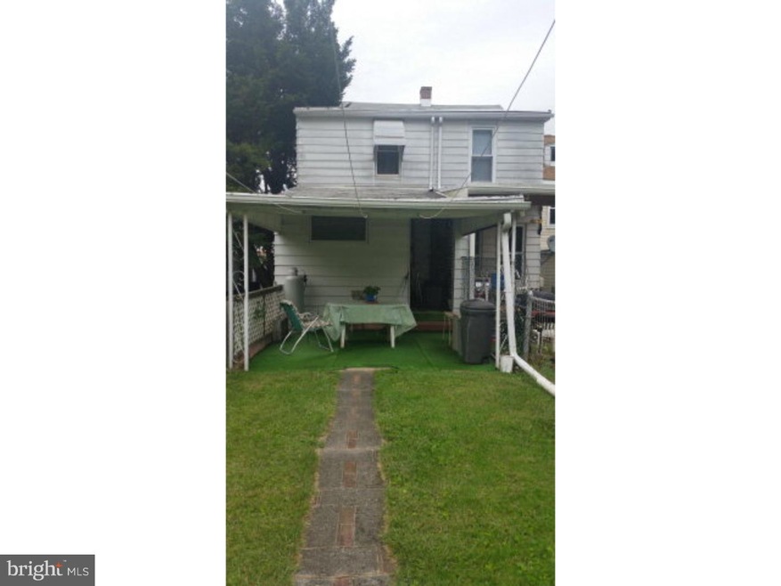 140 N 3rd St, Saint Clair, PA 17970 - photo 1