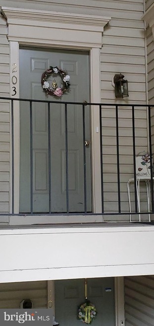 8151 Bayonet Way unit 203, Manassas, VA 20109 - photo 1