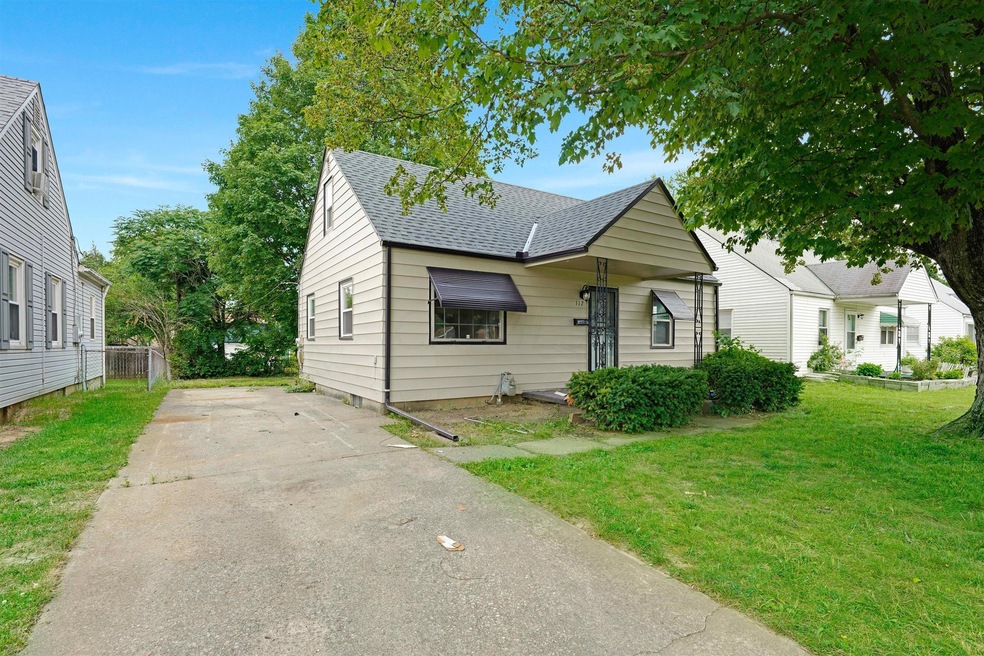 112 S Weyant Ave, Columbus, OH 43213 - photo 1