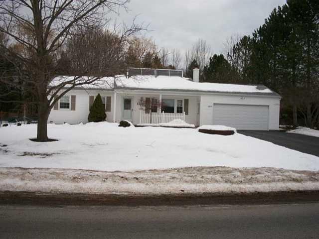 Exterior Front Welcome to 2027 Paddy Lane