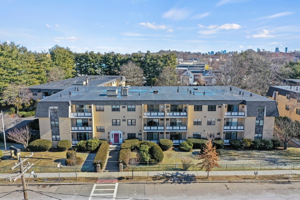 48 Bigelow Ave unit 13, Watertown, MA 02472 - photo 1