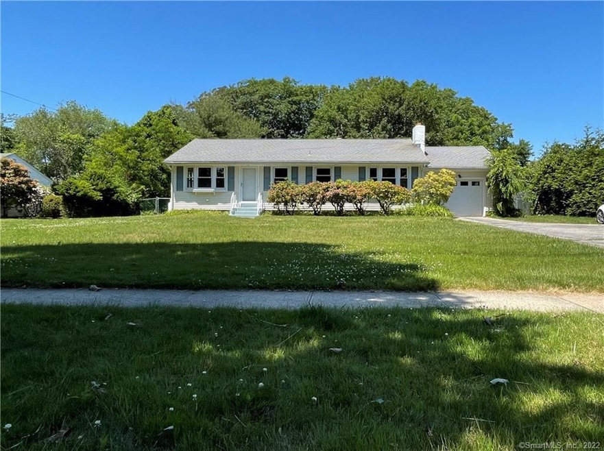71 Maple Avenue