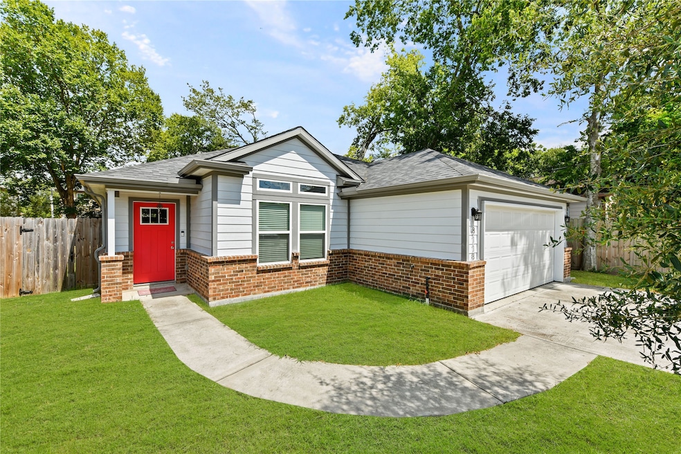 8118 Tower St, Houston, TX 77088 - photo 1