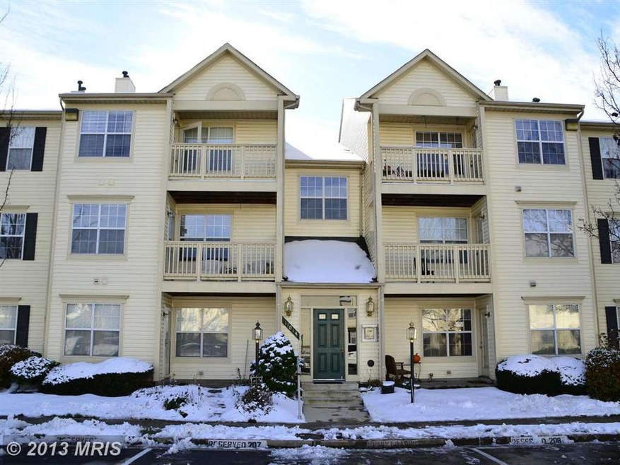 11014 Koman Cir unit 301, Manassas, VA 20109 - photo 1