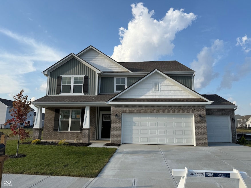 529 Redvine Dr, Sheridan, IN 46069 - photo 1