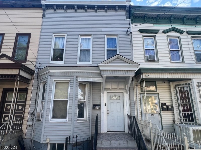 249 Summer Ave, Newark, NJ 07104 - photo 1
