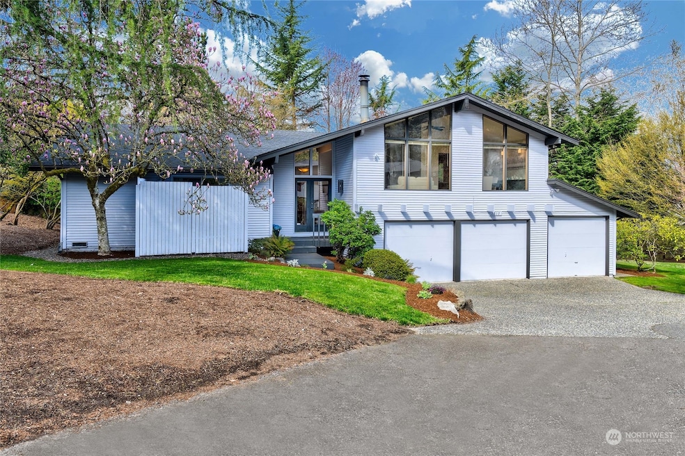 Sold $1,998,000 • Co-Listing Agent